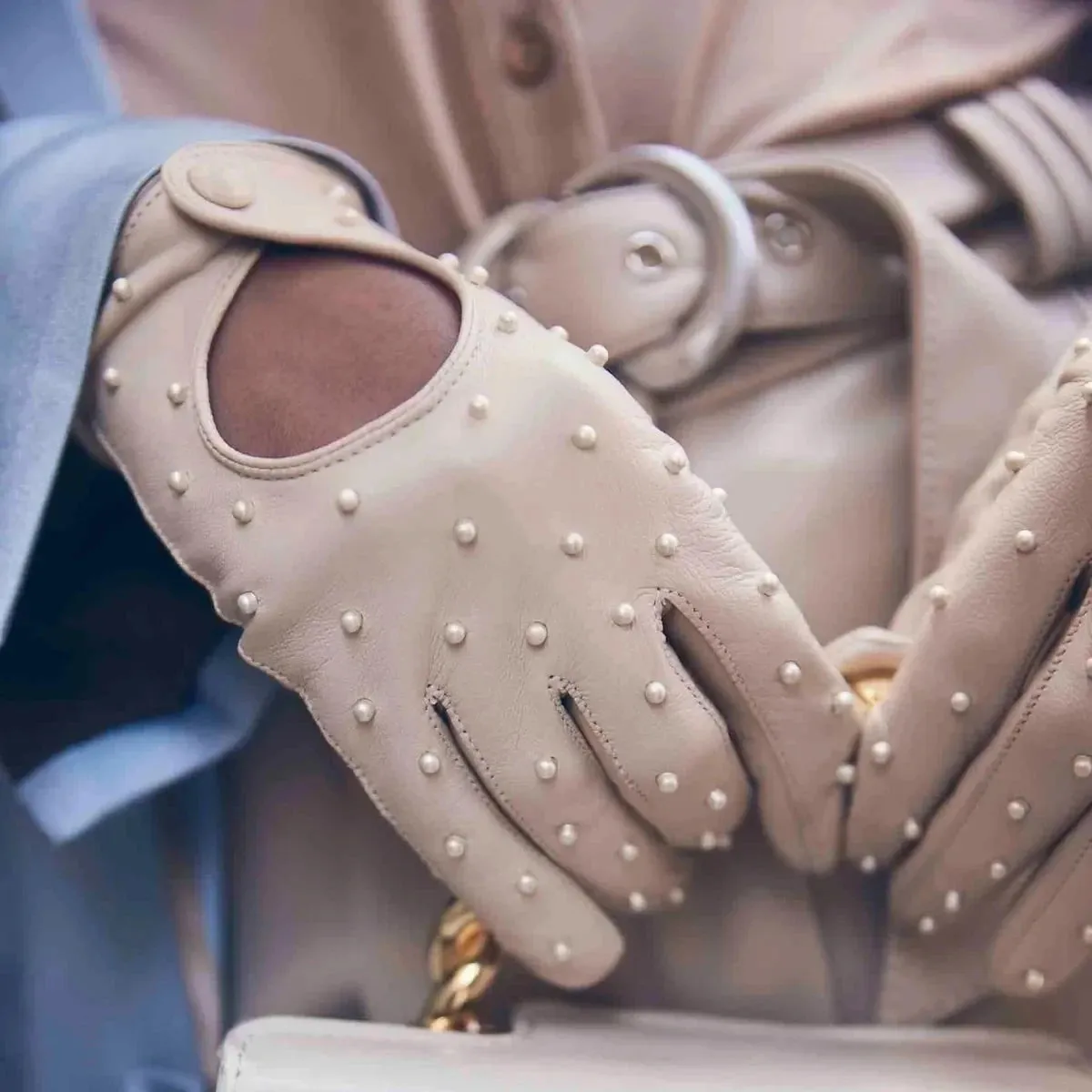 Driving Glove with Pearls