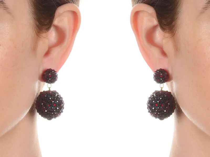 Glittering Worlds - Bohemian Garnet Earrings