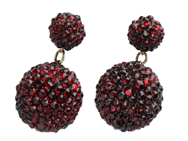 Glittering Worlds - Bohemian Garnet Earrings