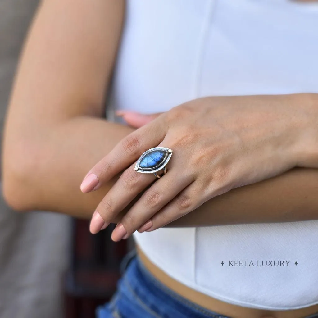 Marquise Beauty - Labradorite Ring