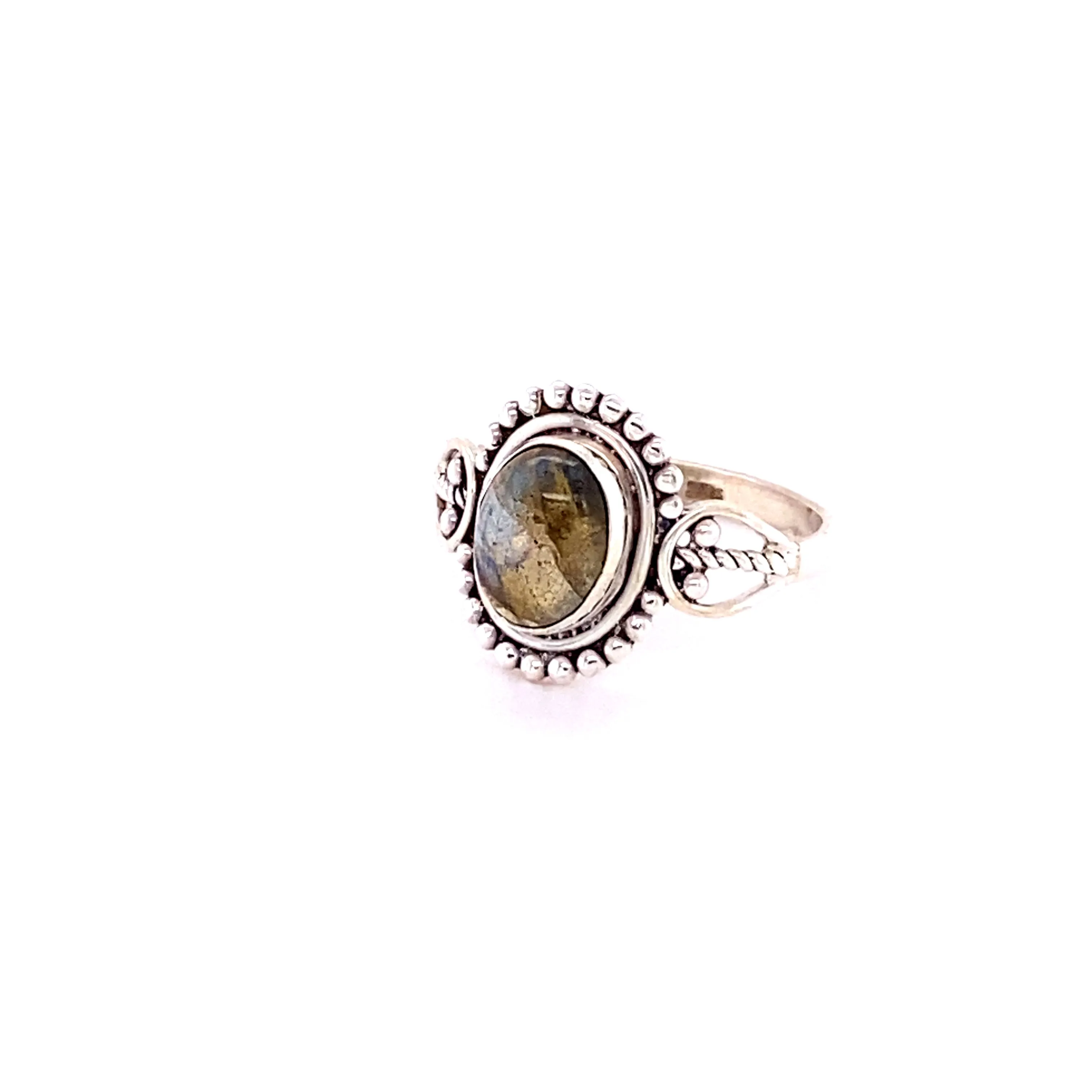 Oval Gemstone with Ball Design