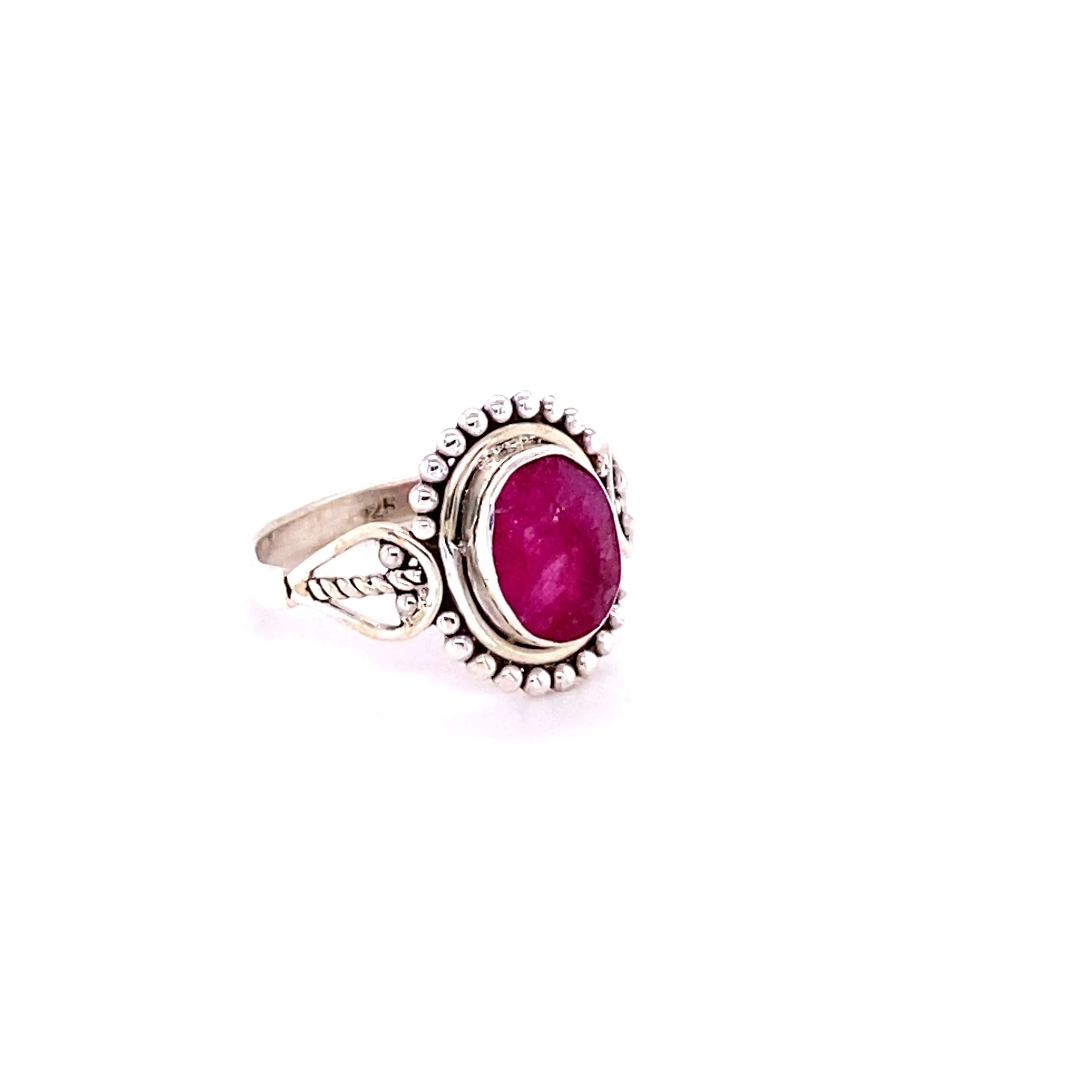 Oval Gemstone with Ball Design