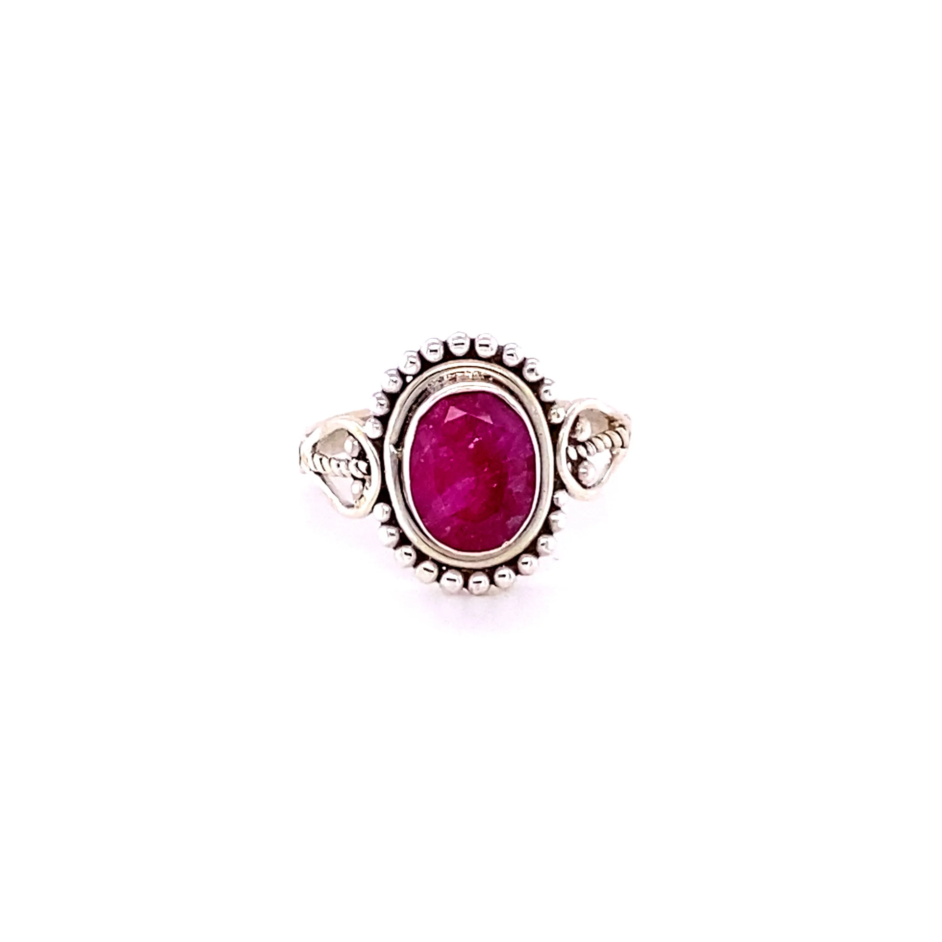 Oval Gemstone with Ball Design