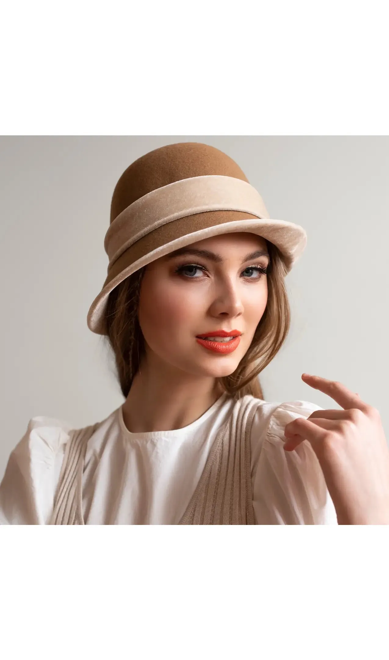 Wool Cloche Hat | Velveteen {black}